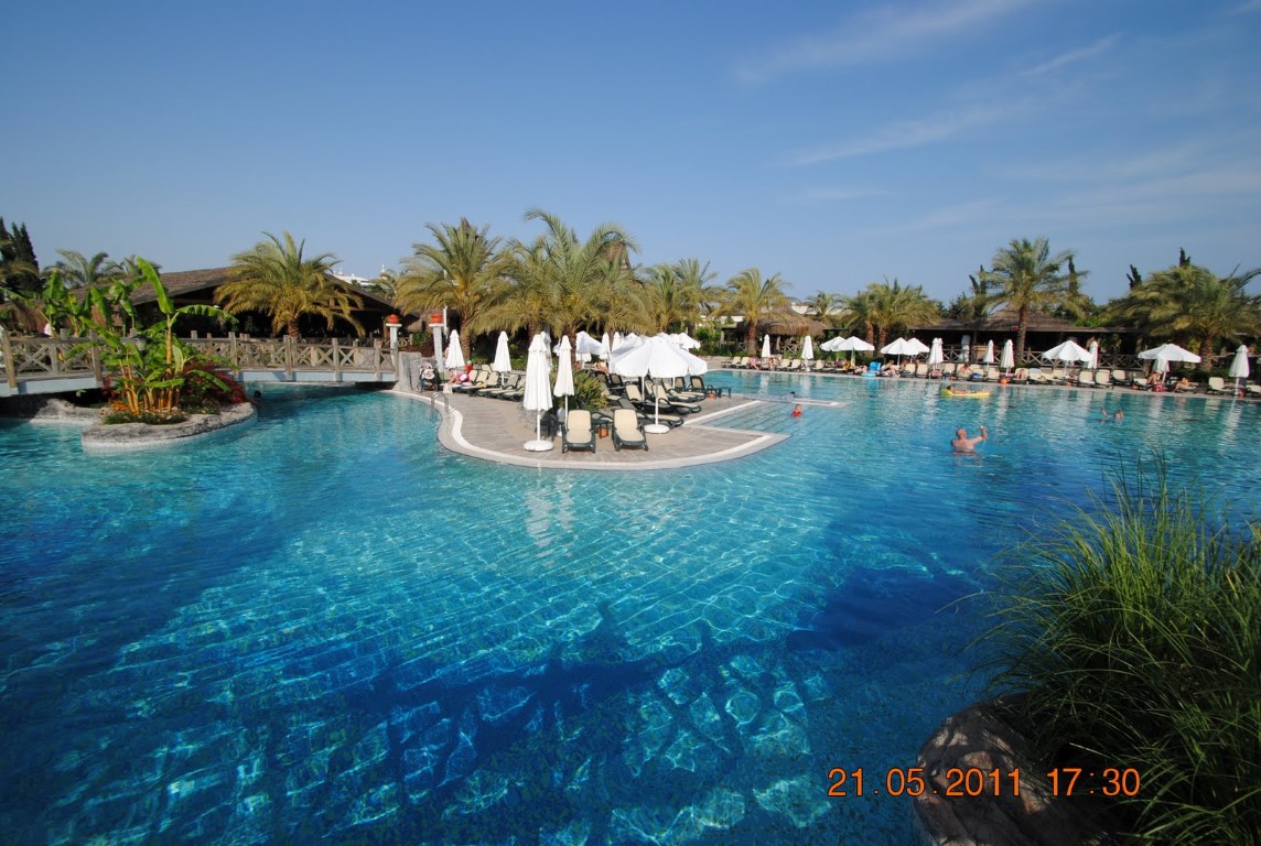 imagini hotel ROYAL WINGS LARA